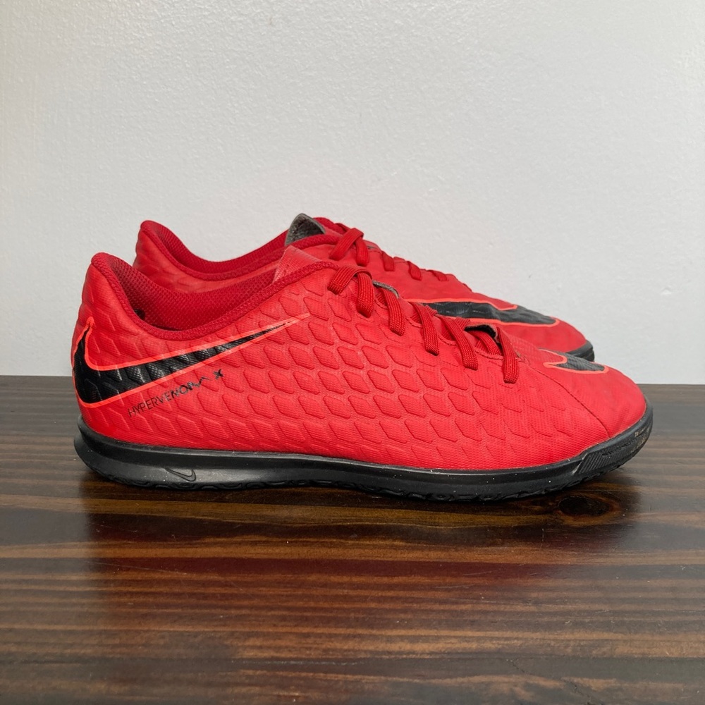 Nike Hypervenom X Phelon III IC Red Black Indoor Soccer Sneakers Boys 4.5Y